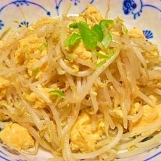 節約レシピ☆モヤシとフワッ卵の炒め物